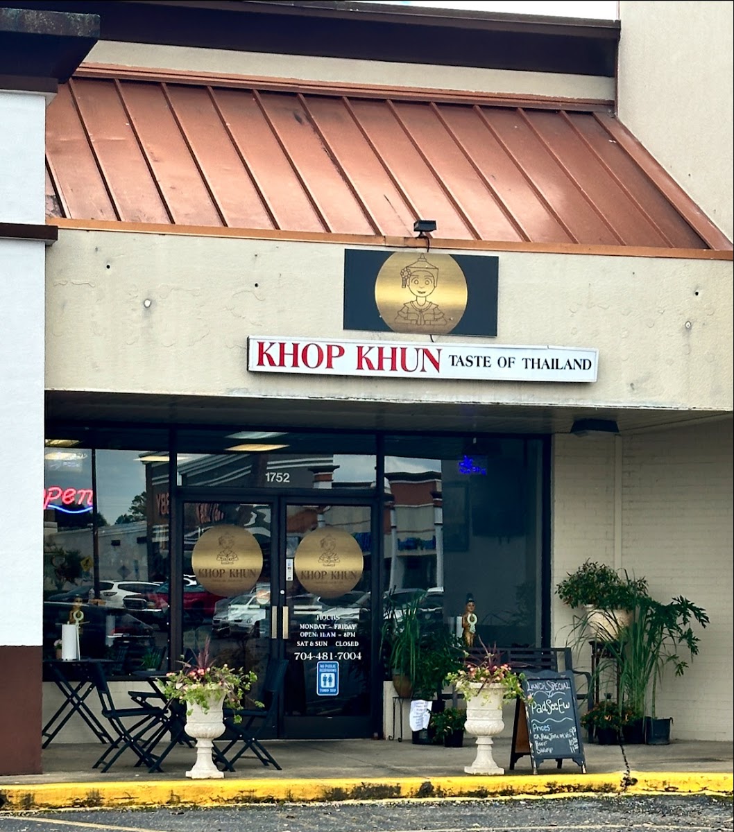 Khop Khun Taste Of Thailand